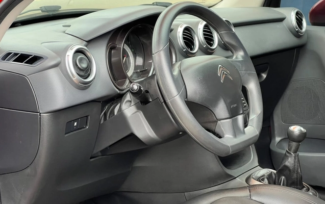 imagem-https://www.socarrao.com.br/sc-vehicle-images-prod/4253462/1790881957099-V2hhdHNBcHAgSW1hZ2UgMjAyNi0wOS0zMCBhdCAxMC40Ni4yOSAoMSkuanBlZw.jpeg