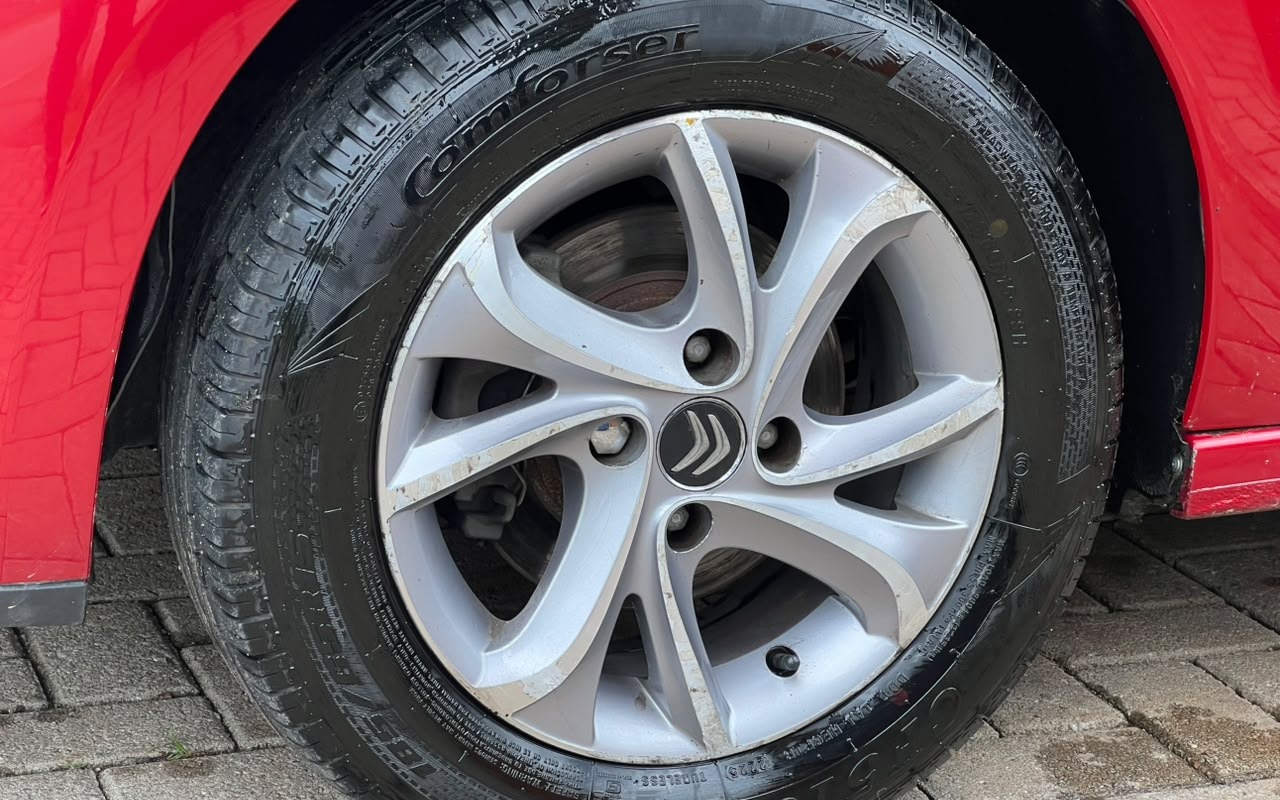 imagem-https://www.socarrao.com.br/sc-vehicle-images-prod/4253462/1790881957157-V2hhdHNBcHAgSW1hZ2UgMjAyNi0wOS0zMCBhdCAxMC40Ni4yNiAoMykuanBlZw.jpeg