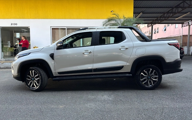 imagem-https://www.socarrao.com.br/sc-vehicle-images-prod/4253465/1790882062456-SU1HXzk5OTAuanBlZw.jpeg