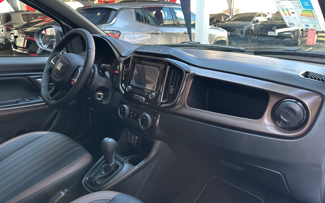 imagem-https://www.socarrao.com.br/sc-vehicle-images-prod/4253465/1790882063559-SU1HXzAwMDIuanBlZw.jpeg