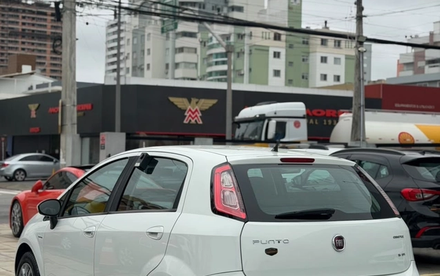 imagem-https://www.socarrao.com.br/sc-vehicle-images-prod/4253475/1790882205991-gb-74933b7.jpeg