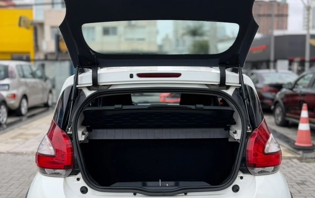imagem-https://www.socarrao.com.br/sc-vehicle-images-prod/4253496/1791320831398-gb-7f67a05.jpeg