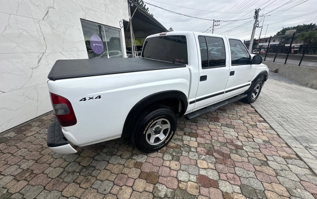 imagem-https://www.socarrao.com.br/sc-vehicle-images-prod/4253568/1791031062037-0296337e18774116a877e2616831cc35_1790882315158.jpg