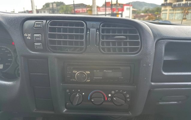 imagem-https://www.socarrao.com.br/sc-vehicle-images-prod/4253568/1791031062047-d029b349f81440e287c33dd2d0c98188_1790882315347.jpg