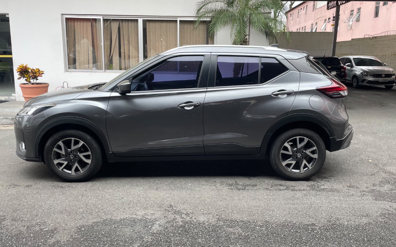 imagem-https://www.socarrao.com.br/sc-vehicle-images-prod/4253571/1790882689136-OGEwMjk1MWUtZjNmZC00MmU5LWIzNDQtODc3ZmM5NmY3ZGRjLmpwZWc.jpeg