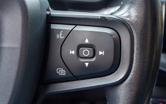 imagem-https://www.socarrao.com.br/sc-vehicle-images-prod/4253572/1790968454846-1b97de1bd5584287a380da49a90c49bd_1790874339438.jpg