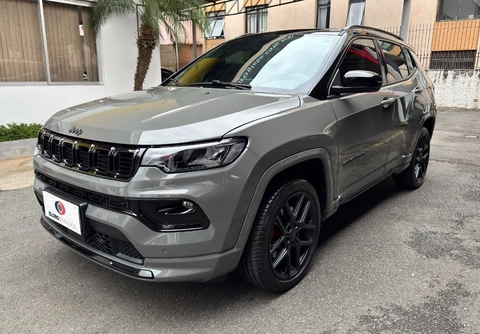 Jeep Compass 2026 Cinza — foto 1 de 3