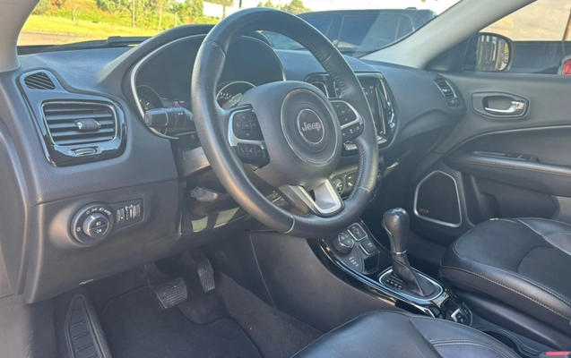 imagem-https://www.socarrao.com.br/sc-vehicle-images-prod/4253706/1790883890587-Lw1Ug8Aw36Cb8NnbzPmruRTJdVqY8Kjw.jpg