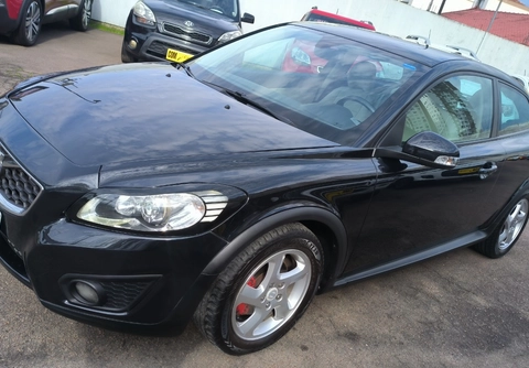 Volvo C30 2.0 145cv 2010 Preto — foto 1 de 3