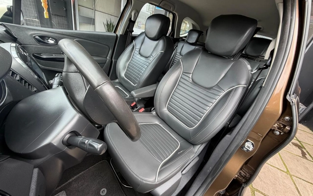 imagem-https://www.socarrao.com.br/sc-vehicle-images-prod/4253749/1790884133940-oveF5asIMom4zLuXw16xEafjc2NBNEqR.jpg