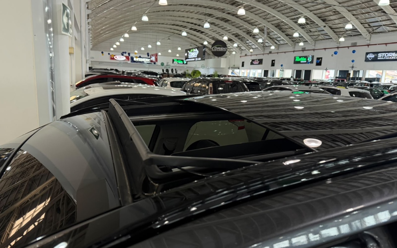 imagem-https://www.socarrao.com.br/sc-vehicle-images-prod/4253764/1790884192844-YmUyYTY3ZmQtMjZjYi00YWQ5LWFhY2YtYjNlY2Q5ZTBjYTMzLmpwZWc.jpeg