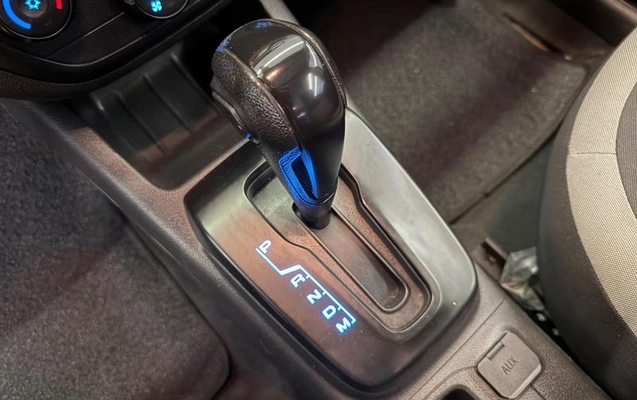 imagem-https://www.socarrao.com.br/sc-vehicle-images-prod/4253788/1791576478003-8518079_9_B_3933640ae5.jpeg