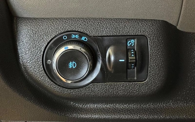 imagem-https://www.socarrao.com.br/sc-vehicle-images-prod/4253788/1791576478004-8518079_10_B_12dc8c2d0f.jpeg