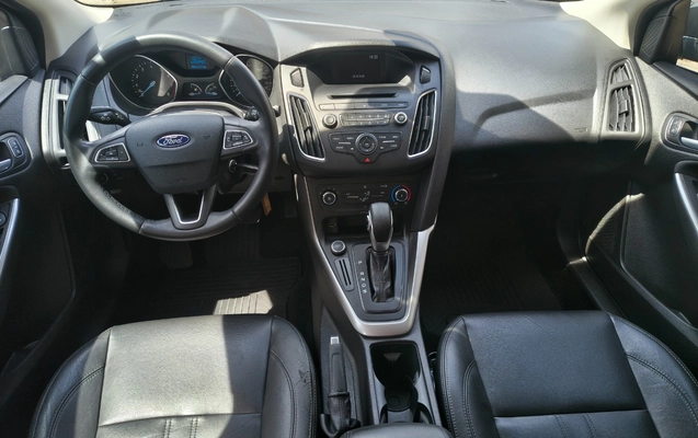 imagem-https://www.socarrao.com.br/sc-vehicle-images-prod/4253817/1791041030571-SU1HXzIwMjYxMDAzXzExMzM1ODE2OF9IRFIuanBn.jpg