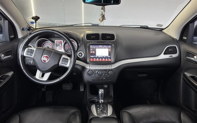 imagem-https://www.socarrao.com.br/sc-vehicle-images-prod/4253823/1790884787915-8353334_7_B_328bfbf0c0.jpeg