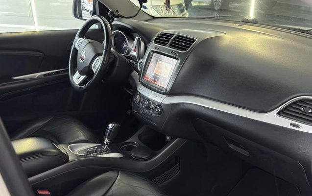 imagem-https://www.socarrao.com.br/sc-vehicle-images-prod/4253823/1790884787919-8353334_22_B_0b2f7e52f8.jpeg