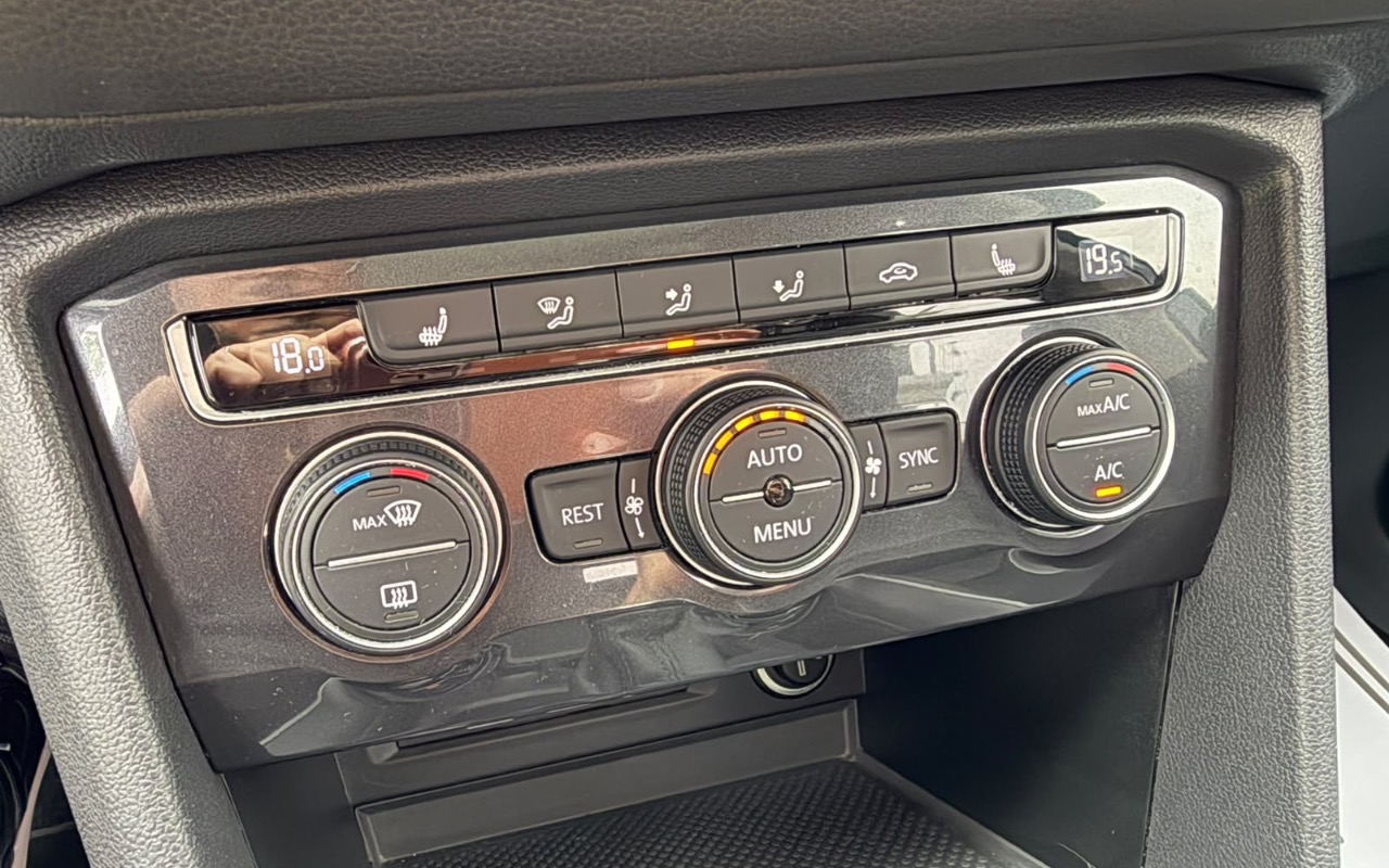 imagem-https://www.socarrao.com.br/sc-vehicle-images-prod/4253926/1790885374090-MjZhYWEwMzQtZjg0MS00ZTMxLWI2MzAtMTRiM2QzODFhMzIzLmpwZWc.jpeg