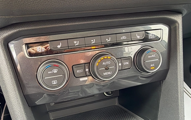 imagem-https://www.socarrao.com.br/sc-vehicle-images-prod/4253926/1790885374090-MjZhYWEwMzQtZjg0MS00ZTMxLWI2MzAtMTRiM2QzODFhMzIzLmpwZWc.jpeg