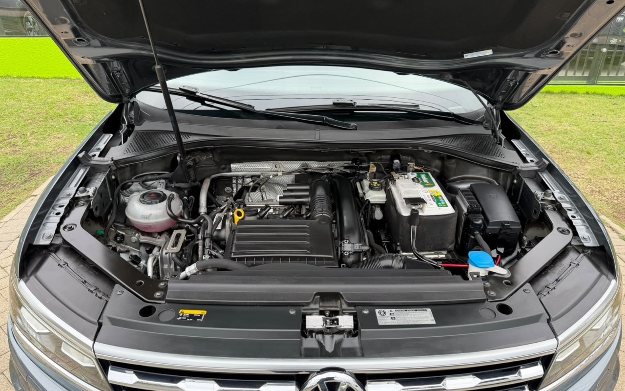 imagem-https://www.socarrao.com.br/sc-vehicle-images-prod/4253926/1790885374549-ZTA2NzdhMmYtYjI4NC00N2UwLTg1OTctNTA5YTU4MTYwNmI2LmpwZWc.jpeg