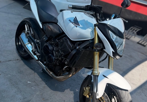 Honda CB 600F HORNET 2014 Preto — foto 1 de 3