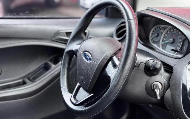 imagem-https://www.socarrao.com.br/sc-vehicle-images-prod/4253971/1790885738323-8532655_7_B_58d8794f88.jpeg