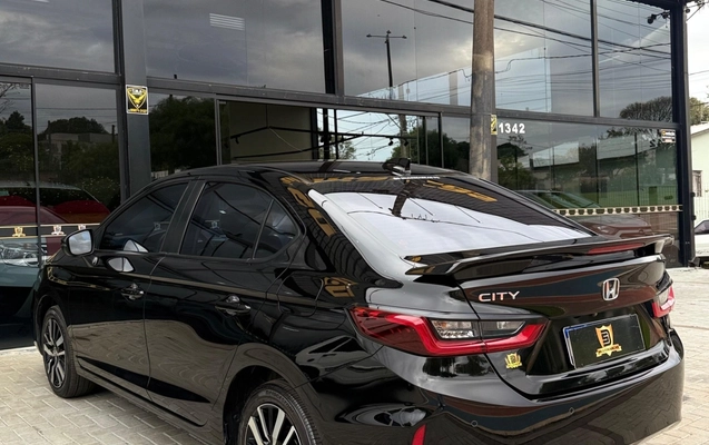 imagem-https://www.socarrao.com.br/sc-vehicle-images-prod/4254044/1790885985255-6d2ea68f-2c24-46d9-8dac-481cd646ddb2.jpg