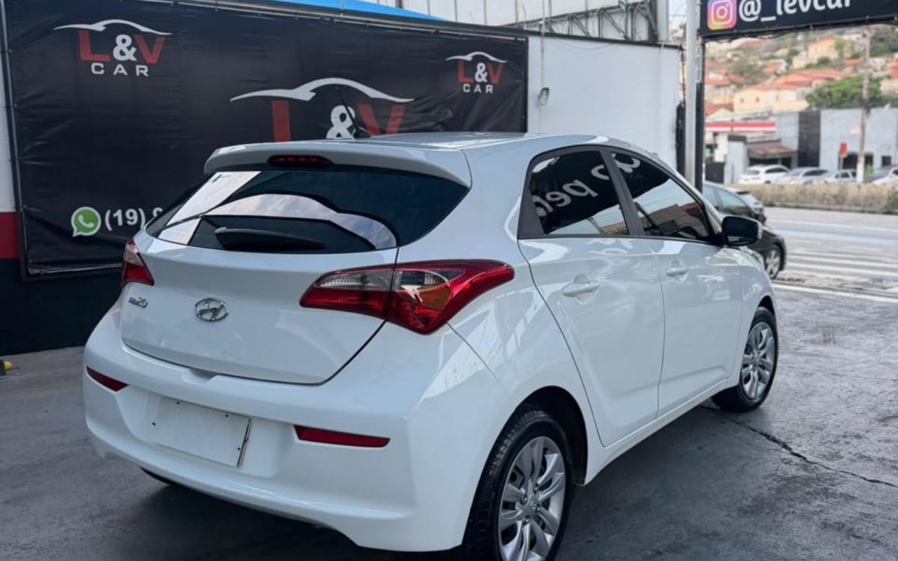 imagem-https://www.socarrao.com.br/sc-vehicle-images-prod/4254063/1790887292500-MjI5NzIwM2ItN2RjOS00NWM0LTllNjYtYzc4YjE1MzA5NzM2LmpwZWc.jpeg