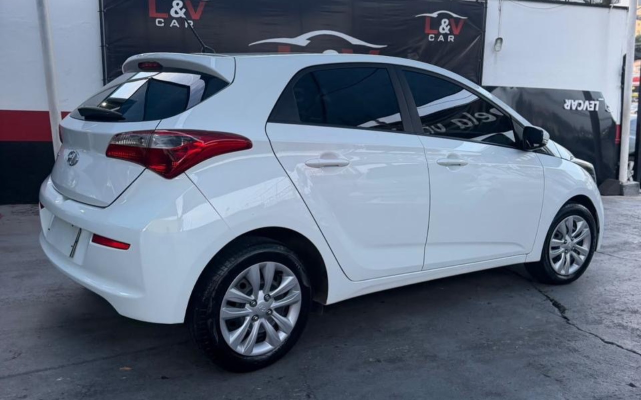 imagem-https://www.socarrao.com.br/sc-vehicle-images-prod/4254063/1790887292618-MTQzNjE5M2ItM2Q4ZC00MzUzLTkwMjYtMjRlN2FhNDNmYWMxLmpwZWc.jpeg