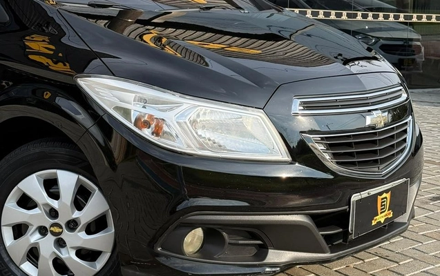 imagem-https://www.socarrao.com.br/sc-vehicle-images-prod/4254064/1790886195640-75fdb3ed-e3df-4c29-b9aa-8c6c97f90a77.jpg