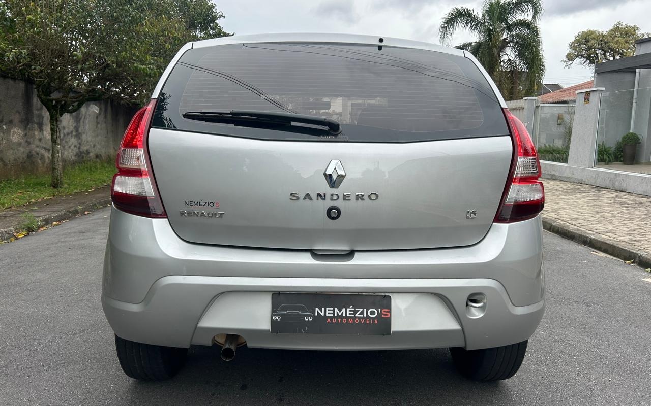 imagem-https://www.socarrao.com.br/sc-vehicle-images-prod/4254077/1790886305920-V2hhdHNBcHAgSW1hZ2UgMjAyNi0xMC0wMSBhdCAxNi4wOC4wNS5qcGVn.jpeg