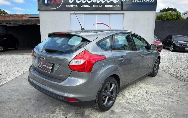 imagem-https://www.socarrao.com.br/sc-vehicle-images-prod/4254078/1790886308592-8248182_0_B_fbe9f4980d.jpeg