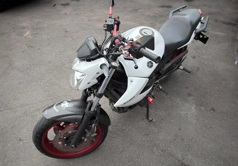Yamaha XJ6 F 2013 Branco — foto 1 de 3