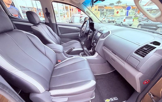 imagem-https://www.socarrao.com.br/sc-vehicle-images-prod/4254106/1790886631774-8535551_1_B_34ae0df185.jpeg
