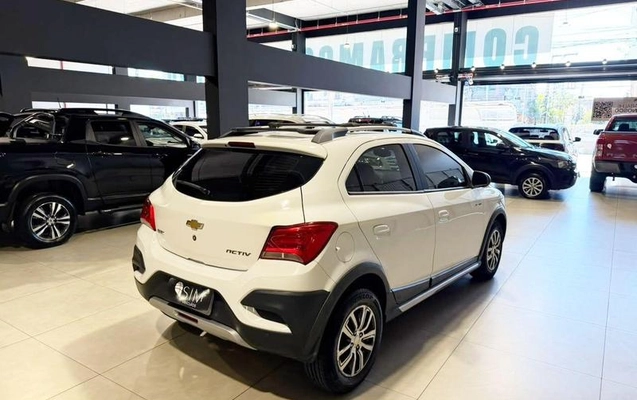 imagem-https://www.socarrao.com.br/sc-vehicle-images-prod/4254140/1790958481789-8496243_7_B_8bcb318b38.jpeg