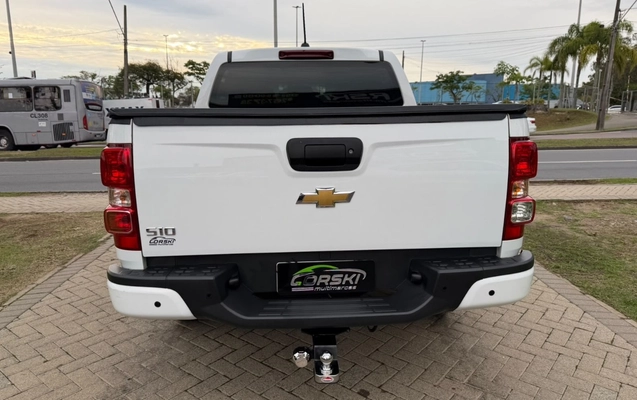 imagem-https://www.socarrao.com.br/sc-vehicle-images-prod/4254163/1790886925195-ZTdlOGIxMmMtYzliYS00MWQ5LWIyMGItZmUzMWY3M2I2NjM3LmpwZWc.jpeg