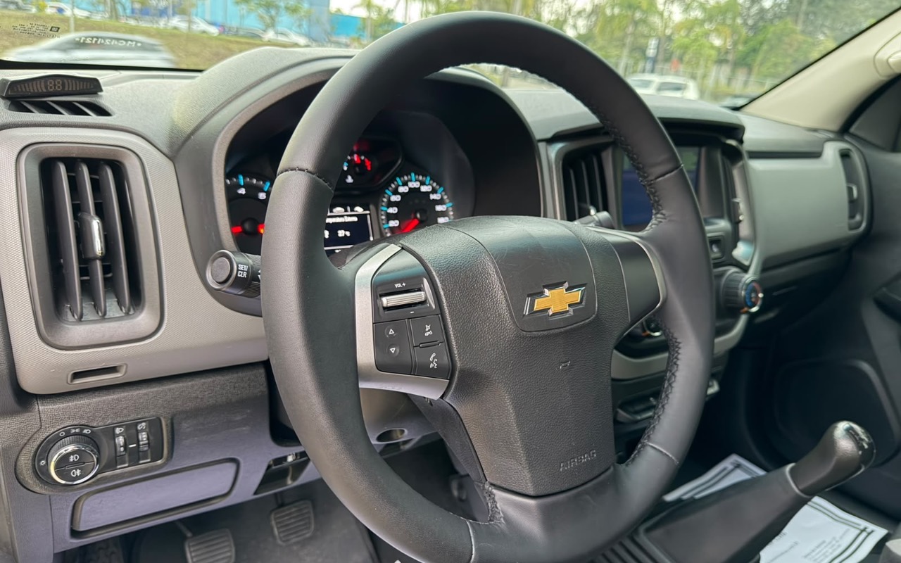 imagem-https://www.socarrao.com.br/sc-vehicle-images-prod/4254163/1790886925484-MzQ4YmU1YzAtNmE1MS00YmQ3LWJjZDUtNTY5NjNjMGM2NGMzLmpwZWc.jpeg