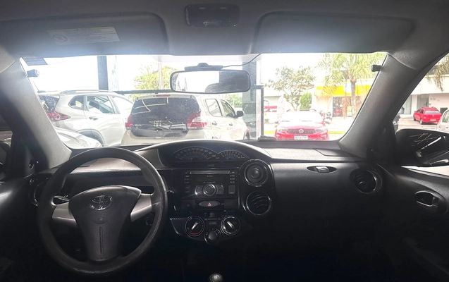 imagem-https://www.socarrao.com.br/sc-vehicle-images-prod/4254181/1790887095250-300fb5b7d5844435b6f5305a1cbd45f6_1790887038824.jpg
