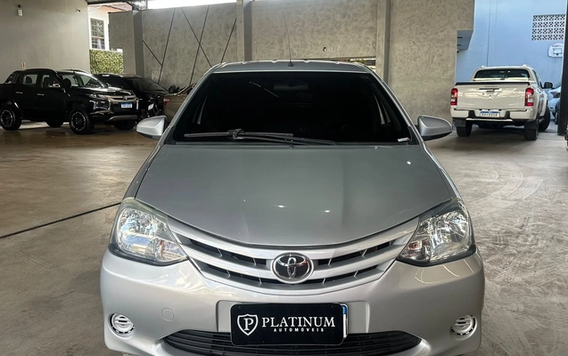 imagem-https://www.socarrao.com.br/sc-vehicle-images-prod/4254181/1792523248048-5798ce00be7b46fda86c2b46deccdf40_1792523222256.jpg