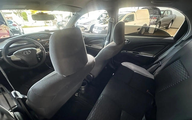 imagem-https://www.socarrao.com.br/sc-vehicle-images-prod/4254181/1792523248057-b54ec6d05c9b48b5802689b334d6c2d1_1792523222283.jpg