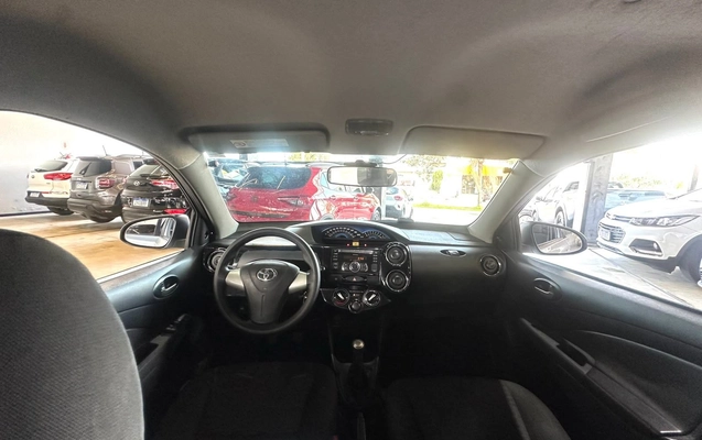 imagem-https://www.socarrao.com.br/sc-vehicle-images-prod/4254181/1792523248059-edb71e32295e4f9aab00de6bfc96dd02_1792523222291.jpg