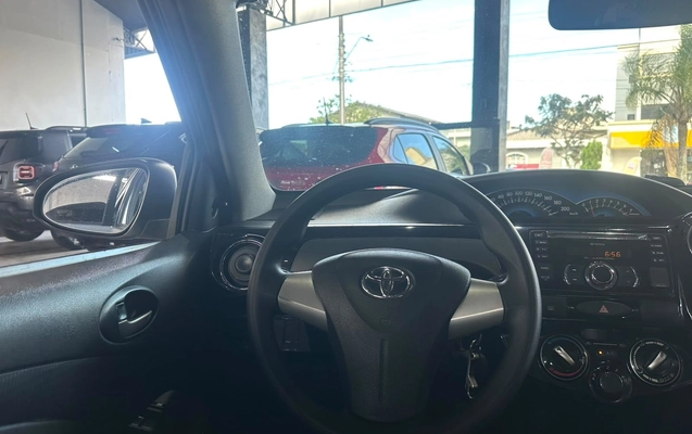 imagem-https://www.socarrao.com.br/sc-vehicle-images-prod/4254181/1792523248060-8e9361a735624f3b80309452debef692_1792523222294.jpg