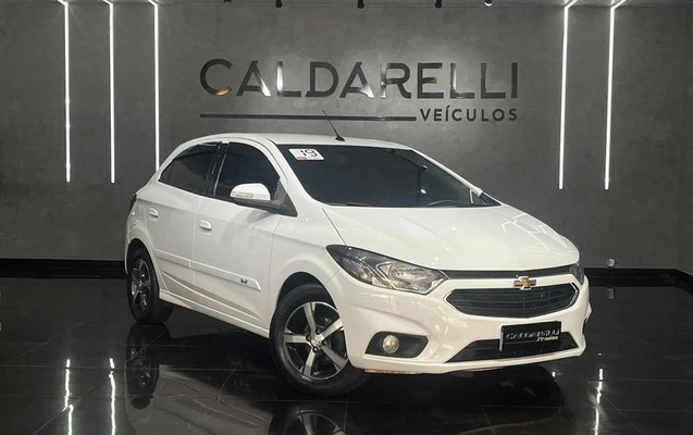 imagem-https://www.socarrao.com.br/sc-vehicle-images-prod/4254185/1791219799789-8535632_1_B_7cef3e38f9.jpeg