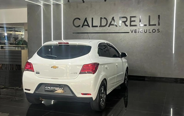 imagem-https://www.socarrao.com.br/sc-vehicle-images-prod/4254185/1791219799791-8535632_1_B_0f678107fc.jpeg