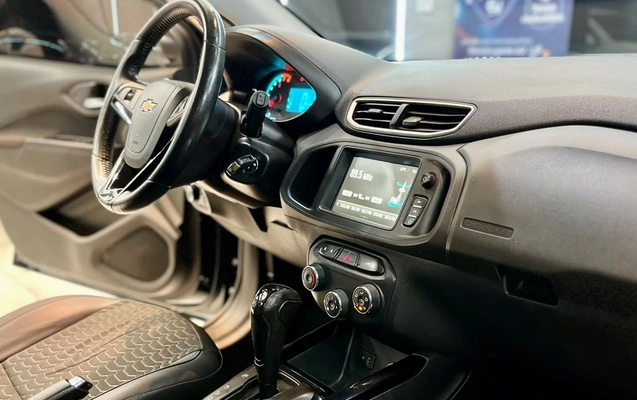 imagem-https://www.socarrao.com.br/sc-vehicle-images-prod/4254299/1790887381062-07a725efc14b4520bdf4e83121519c84_1790885024652.jpg