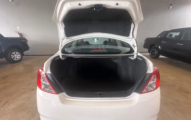 imagem-https://www.socarrao.com.br/sc-vehicle-images-prod/4254456/1790887922001-5c6237e564d64fd681e1b481b429c7db_1790887859434.jpg
