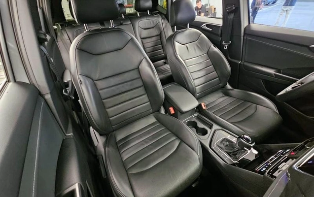 imagem-https://www.socarrao.com.br/sc-vehicle-images-prod/4254477/1790888136583-8526835_6_B_c51cc7bcf7.jpeg