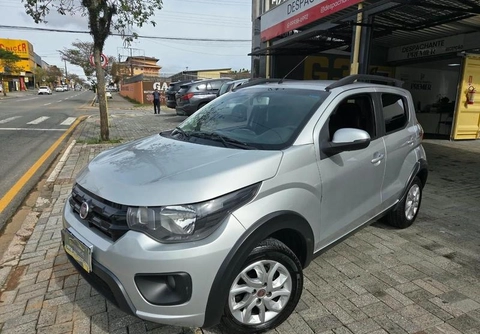 Fiat Mobi 2017 Prata — foto 1 de 3