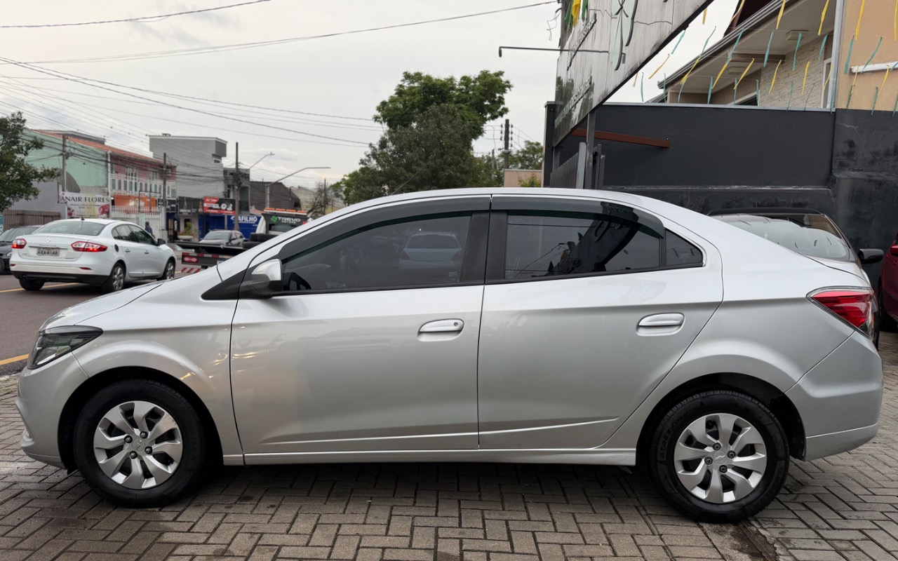 imagem-https://www.socarrao.com.br/sc-vehicle-images-prod/4254558/1790888701287-SU1HXzE5MjEuanBlZw.jpeg