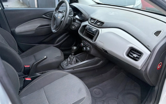 imagem-https://www.socarrao.com.br/sc-vehicle-images-prod/4254558/1790888702134-SU1HXzE5MzEuanBlZw.jpeg