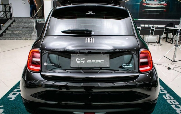 imagem-https://www.socarrao.com.br/sc-vehicle-images-prod/4254627/1790968318578-8535870_5_B_e5c11f491a.jpeg